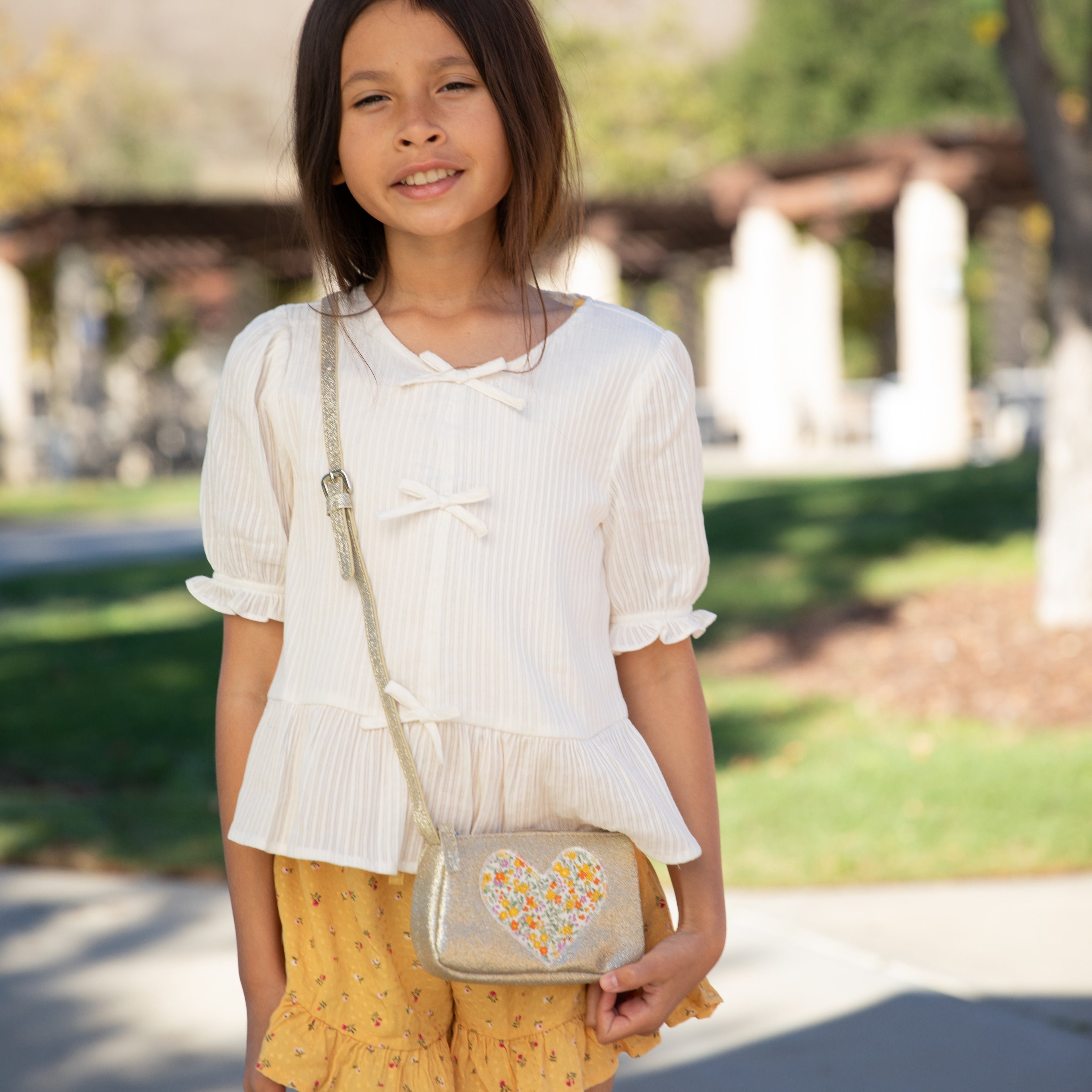 Sparkly Glitter Heart Purse for Little Girls (Ages 3–8, Toddlers) Cute and Stylish Design, Premium Quality